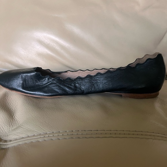 Chloé
Lauren Leather Ballet Flats Scalloped Leather Flats size 11 - Picture 3 of 6